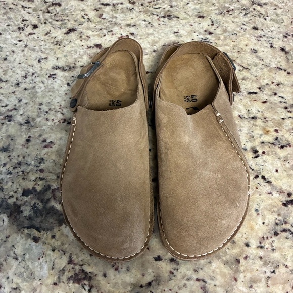 Women’s Birkenstock lutry suede clog - Picture 1 of 5